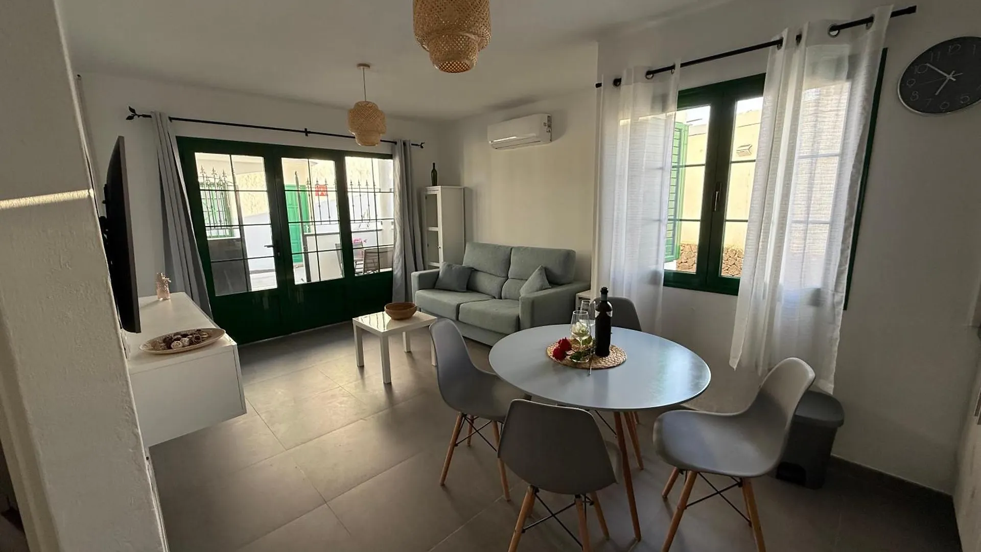 Sol Y Lava Apartment Puerto del Carmen  0*, Puerto del Carmen (Lanzarote)